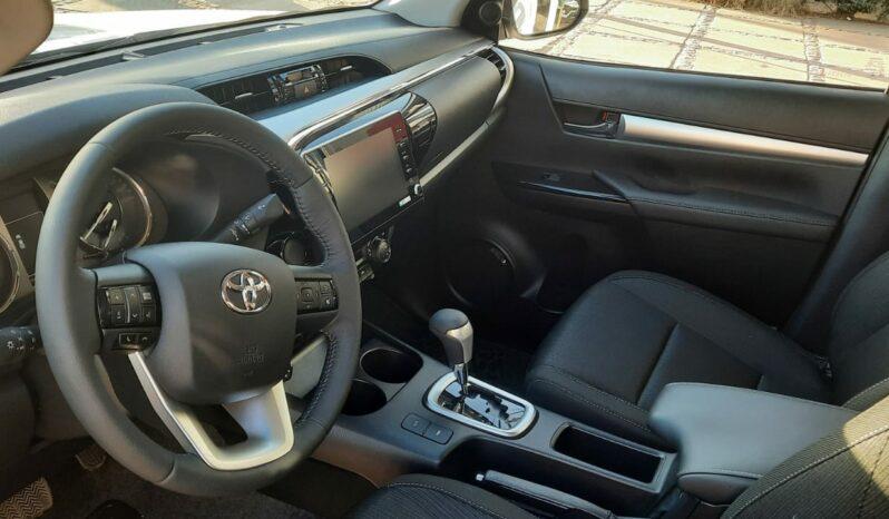 Toyota Hilux 2,8 SRV AT 4×2 0 km Año 2022 full