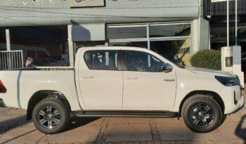 Toyota Hilux 2,8 SRV AT 4×2 0 km Año 2022 full