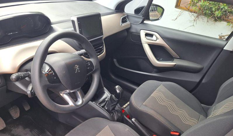 Peugeot 2008 1,6 Allure M/T  Año 2018 lleno